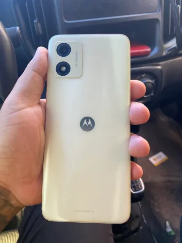 Motorola moto e13