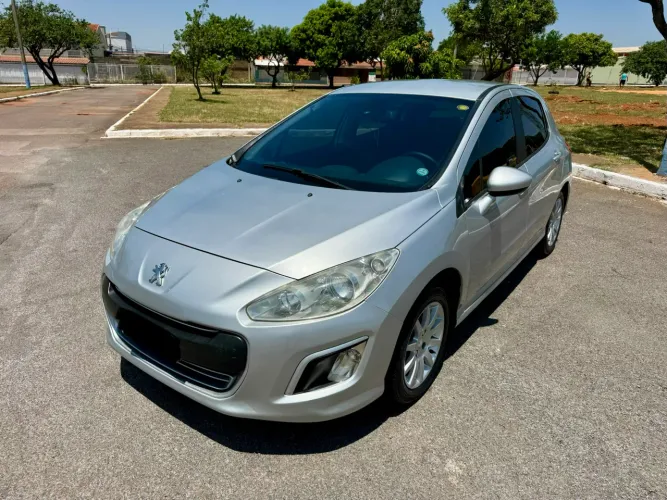 Peugeot 308 Allure 1.6 Flex 16V 5P Mec. 2013