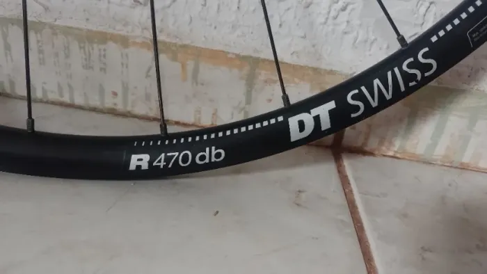 PAR DE RODAS DT SWISS TUBELESS