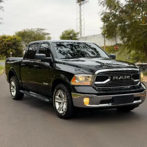 Ram Classic Laramie 5.7 V8 16V Gasolina 4X4 Aut. 2023