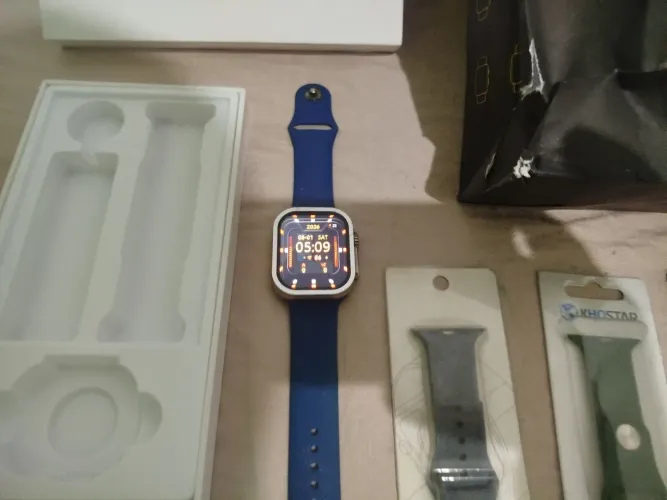 Vendo Relógio semi novo Original.... aceito troca...
