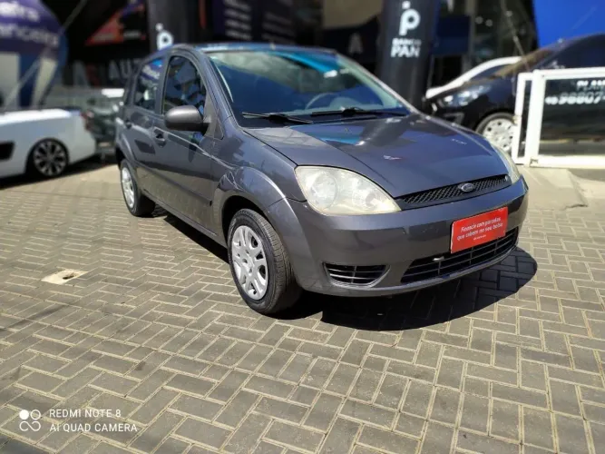 Ford Fiesta 1.0 Rocam SE Plus Hatch 8V Flex 4P Manual 2004