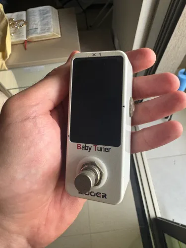 Pedal afinador Baby Tuner Mooer 