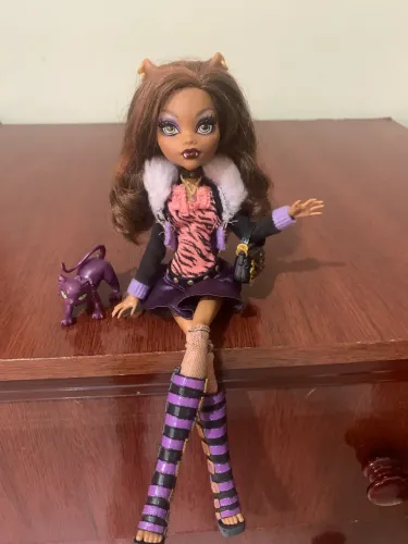 boneca monster high clawdeen básica 