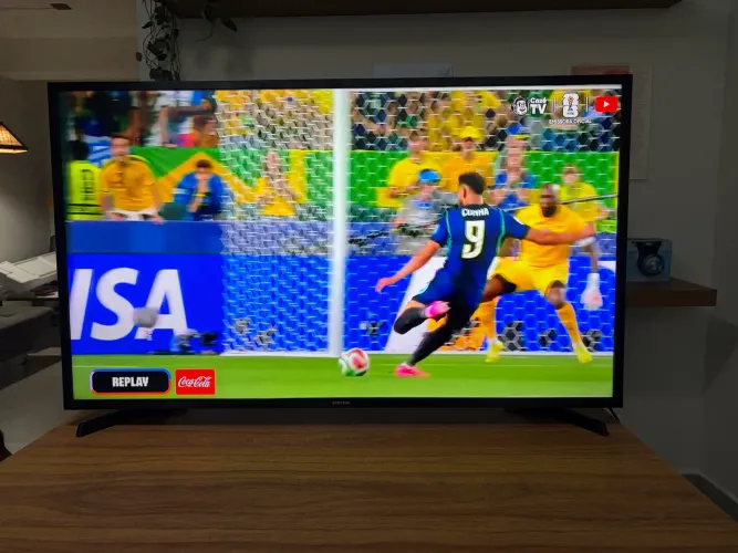 Smart TV Samsung 43" Full HD - Ótimo Estado - Completa