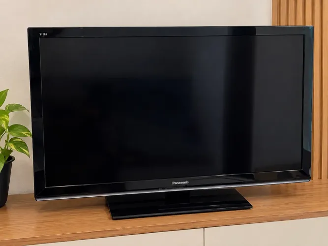 TV para retirada de peças