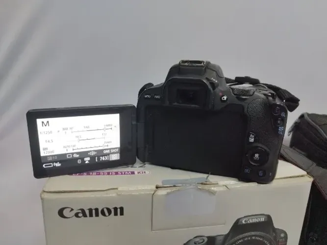 Câmera DSLR Canon Sl2 + Kit