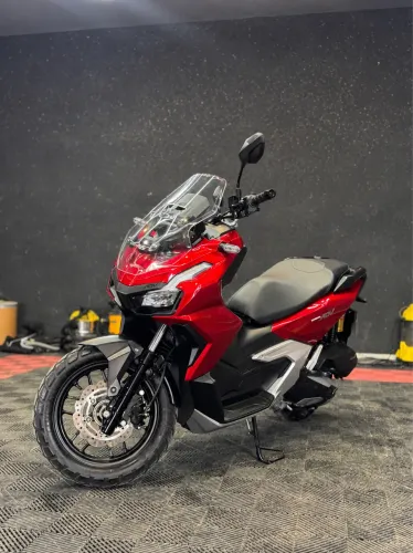 Honda Adv 160 novíssima