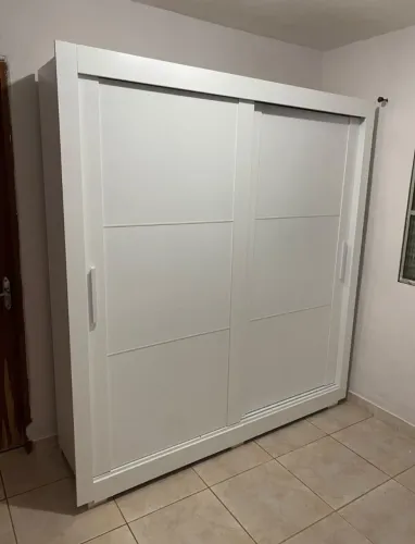 Guarda roupa Titanium
