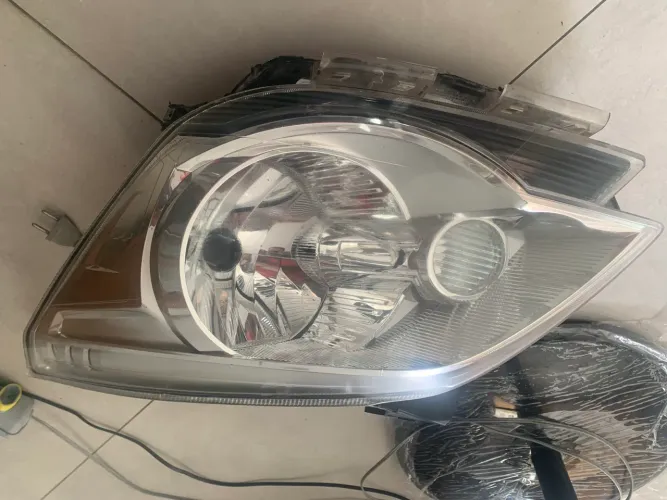 FAROL ORIGINAL COBALT 2013 até 2015 lado direito
