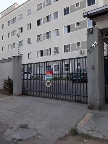 Aluga-se ap em excelente localização. Quase esquina com a Godofredo Maciel