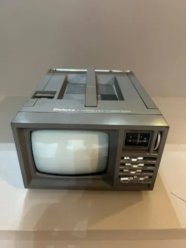 Mini TV Deluxe - Preto e Branco | 5 Polegadas | NÃO FUNCIONA