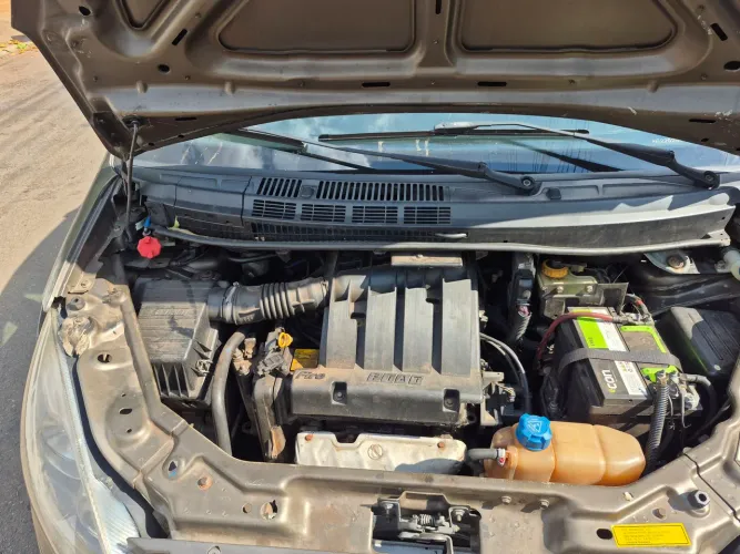 Fiat Idea Attractive 1.4 Fire Flex 8V 5P 2014