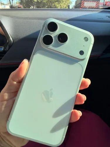 iPhone 17 Pro Max Branco 256GB - Garantia Apple até 2027