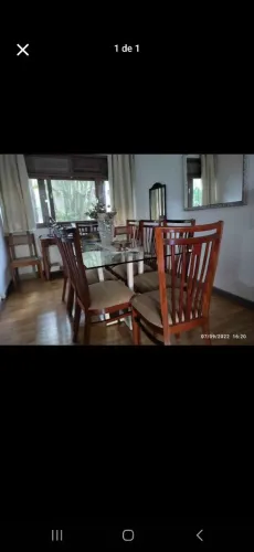 Vendo mesa de jantar com 8 cadeiras Riga