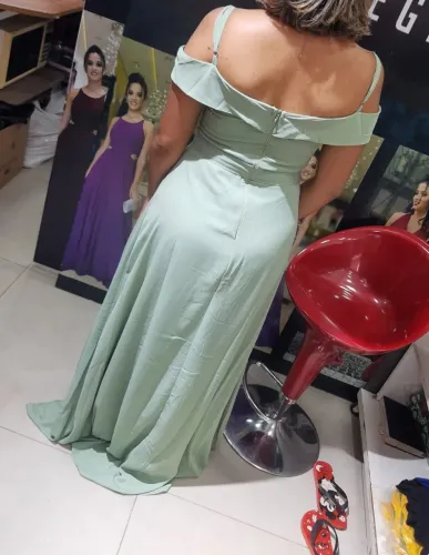 Vestido cor verde menta