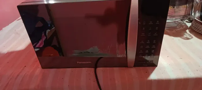 Microondas Panasonic Espelhado 30L