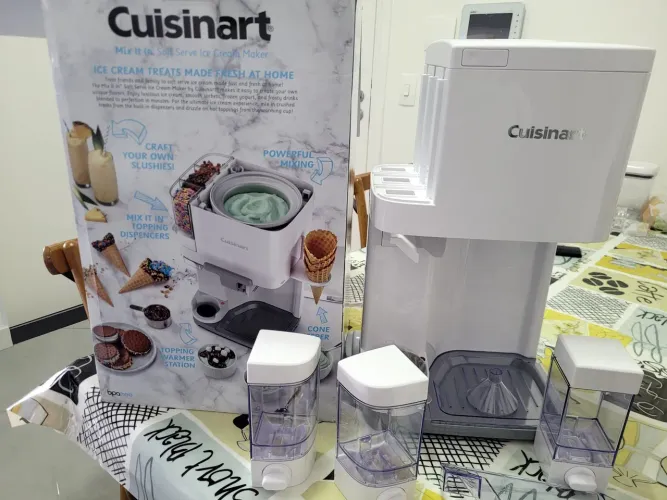 Máquina de Sorvete Expresso Cuisinart Mix It In (Soft Serve) - Nova!