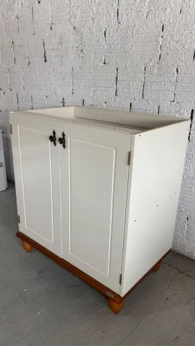 Balcão em MDF 2 portas