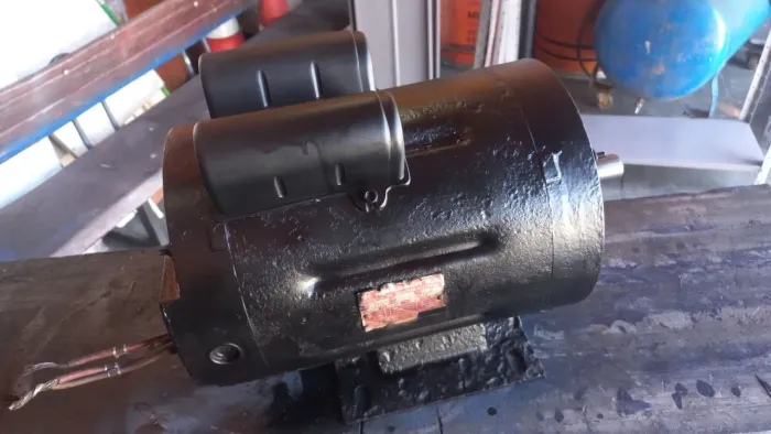 motor eletrico 3cv 1750 rpm monofasico 220 volts bom masseira pao batedeira  betoneira