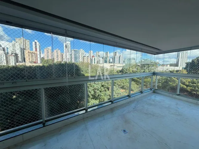 Apartamentos à venda 4 Suítes 243 m² -Lagoa Seca Belvedere