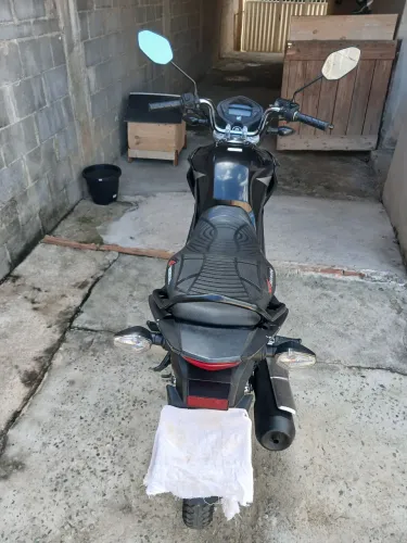 Moto Titan 150
