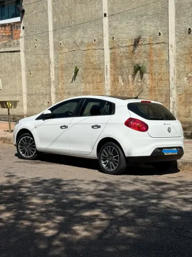 Fiat Bravo Absolute 1.8 Flex 16V 5P 2012
