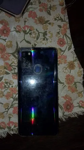 Vendo celular com a tela quebrada mais funcionando perfeitamente