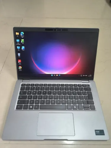 Notebook Dell Latitude 5450 Ultra 7 165u 16gb 256gb Ssd Cinza