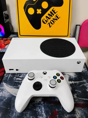 Xbox Series S com 1 Controle - Seminovo
