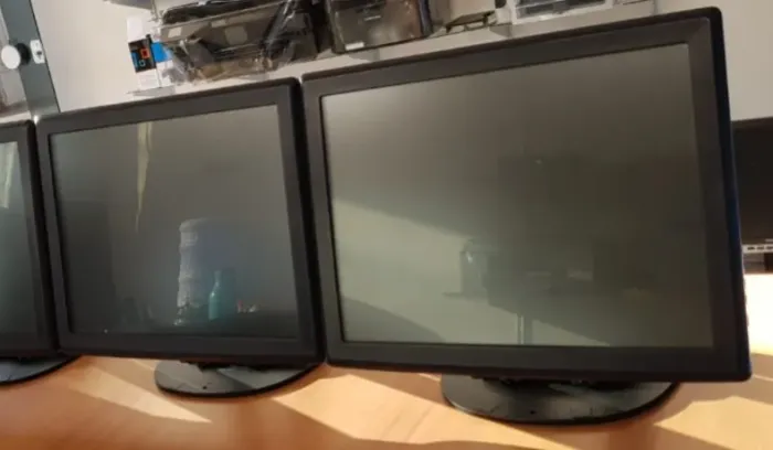 Monitor Elo ET1515L Tenho 2 unidades iguais