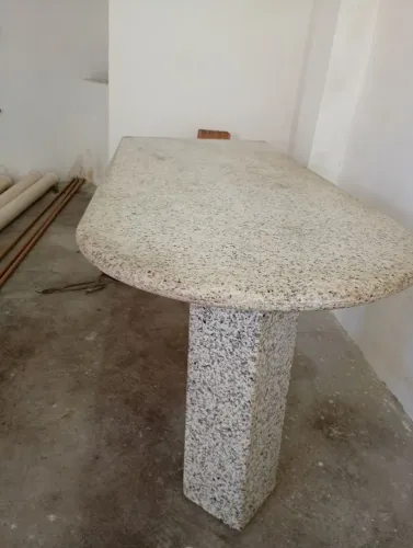 Mesa de mármore