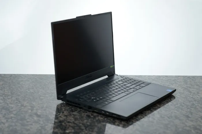 ASUS TUF F15 i7-13620H RTX 4050 | 64GB RAM DDR5 Crucial | 512GB SSD