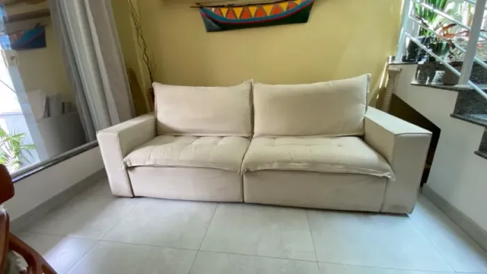 Sofá Retrátil em Linho Cru
