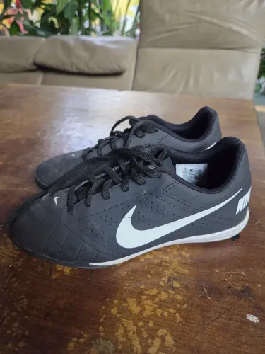 Chuteira Nike Beco Futsal 38