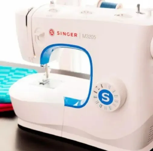 Máquina de costura singer