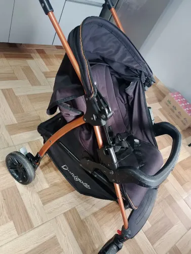 Carrinho de bebê Burigotto 