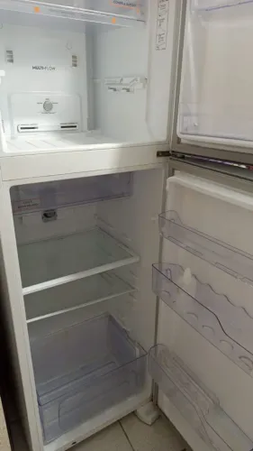 Geladeira Para Vender ( valor a negociar )