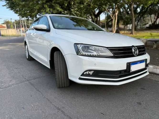 Volkswagen Jetta Highline 2.0 TSI 16V 4P Tiptronic 2015