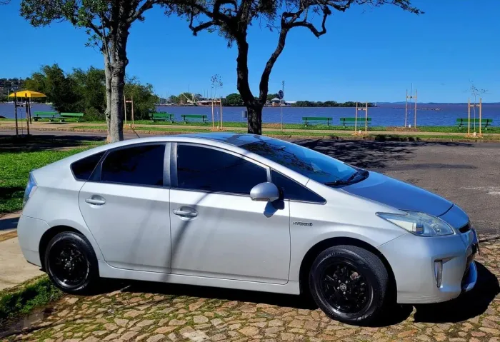 Toyota Prius Hybrid 1.8 16V 5P Aut. 2013