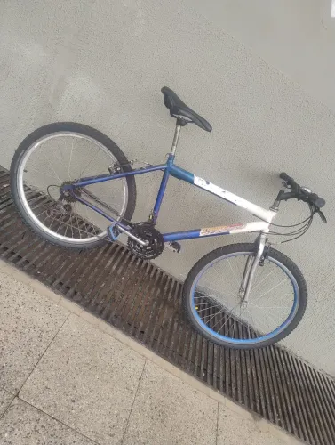 Bicicleta em bom estado aproveite