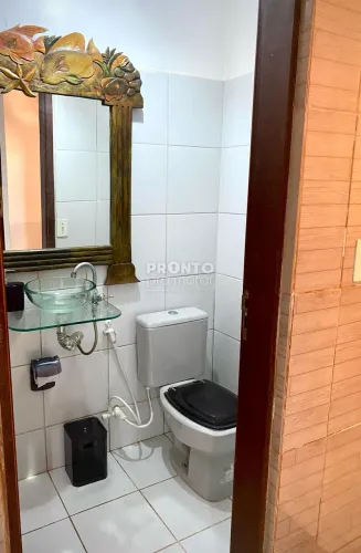 Casa de Condomínio com 6 quartos em ALDEIA
