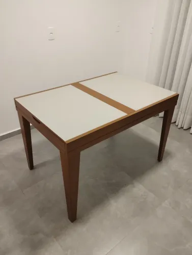 Mesa de jantar extensível (nova)