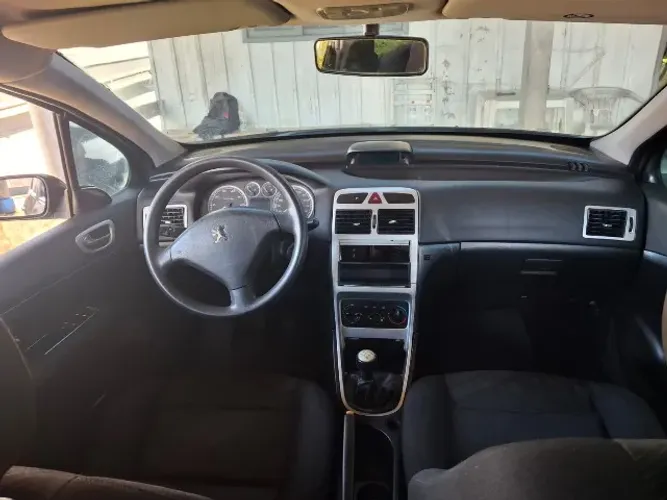 Peugeot 307 Sed. Presence 1.6 Flex 16V 4P 2010