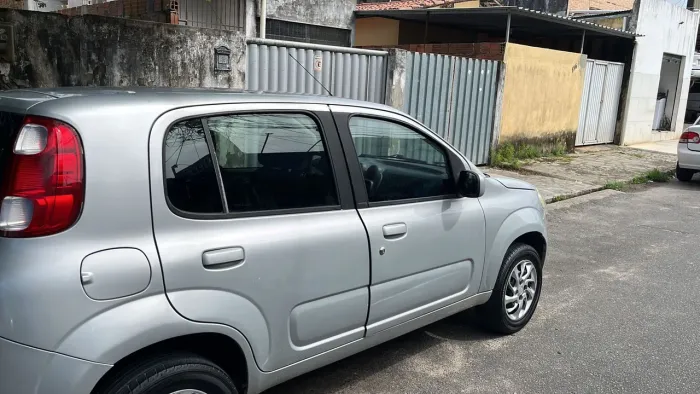 Fiat Uno Vivace/rua 1.0 EVO Fire Flex 8V 5P 2014