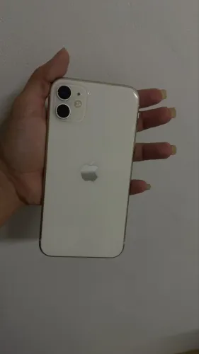iPhone 11 branco 64gb
