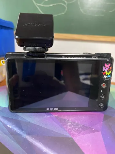 Câmera Samsung NX2000