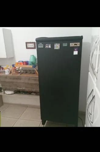 Geladeira consul retrô Black * sem os imãs