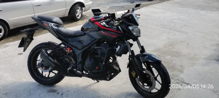 Linda moto precisando de reparo no motor