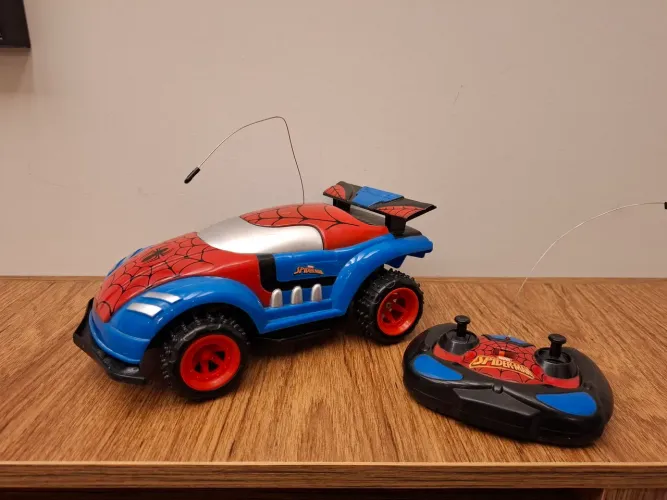 Carrinho de controle remoto Homem-Aranha (ler descrição)